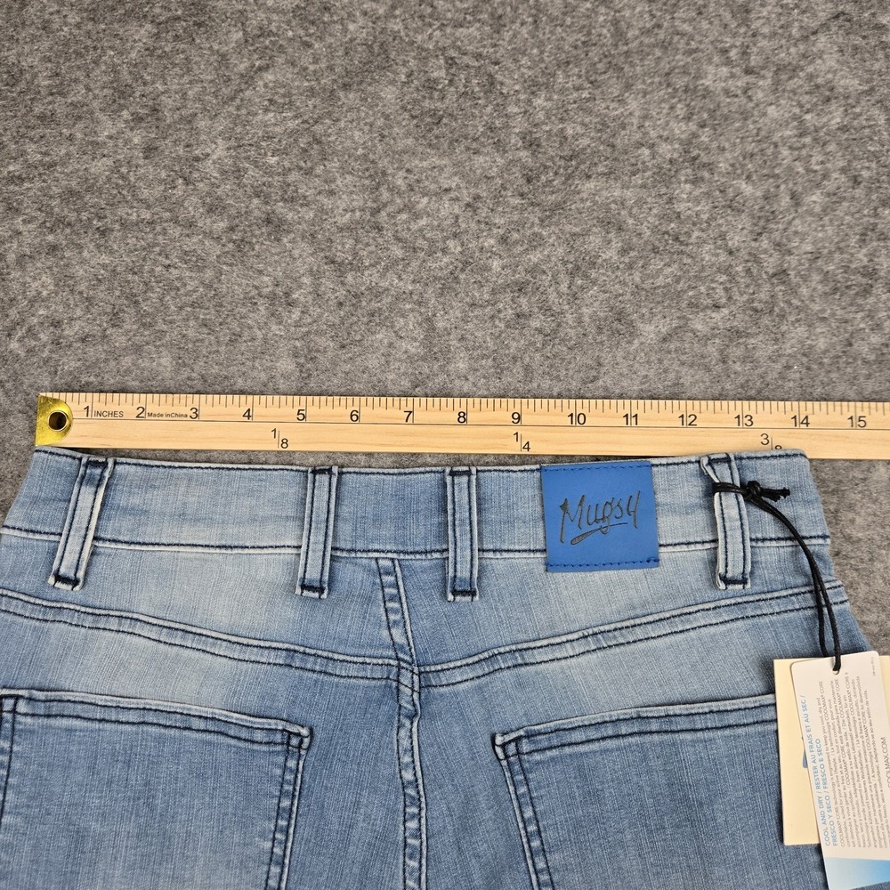 Mugsy Jeans 30x30 Mens Light Wash Stretch Denim Cooldowns Coolmax FLX9CTL NWT - Picture 6 of 10